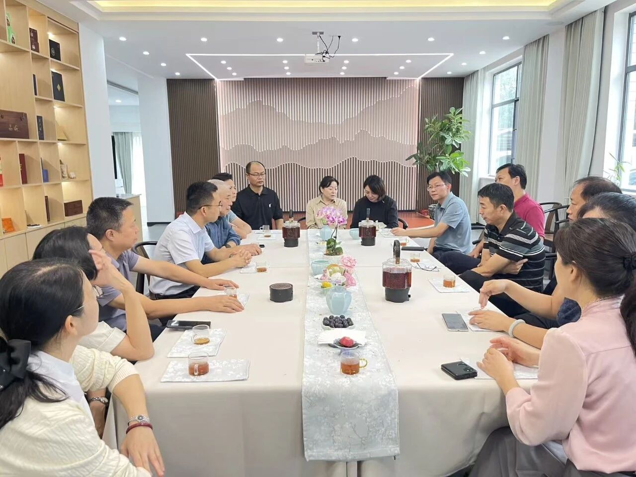 湖南省文旅厅领导莅临新葡京app最新调研茯砖茶非遗技艺
